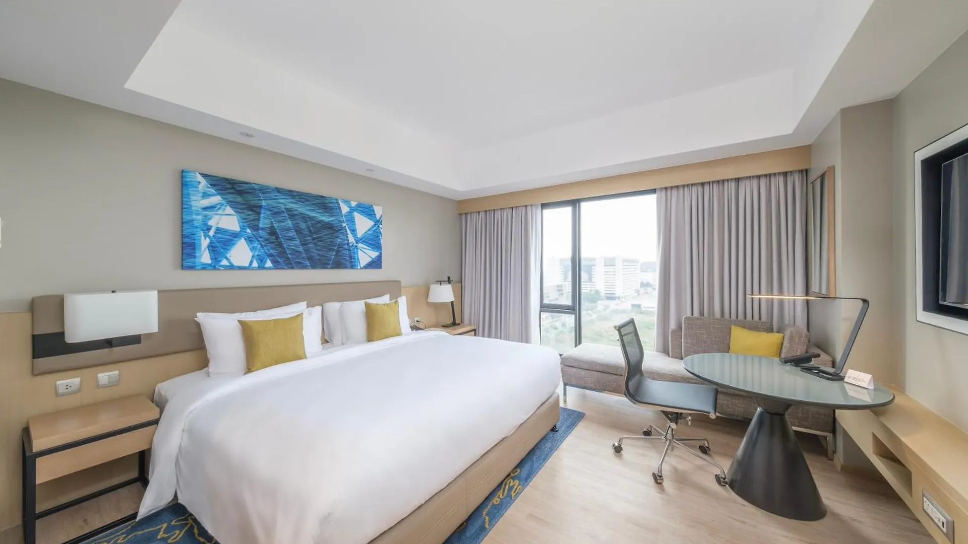 ****  Seda Manila Bay Hotel Paranaque City Philippines